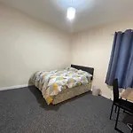 Private Double Room Near City Centre, Coventry