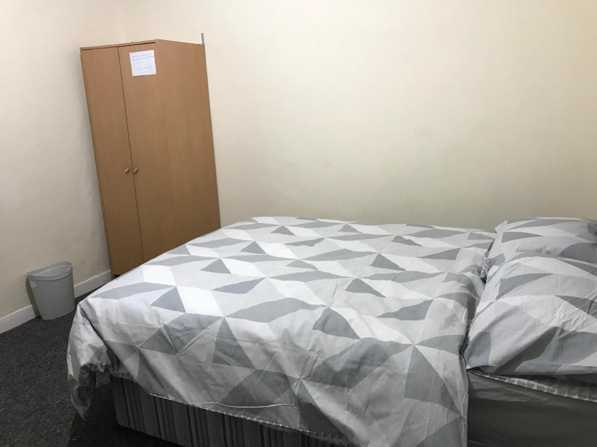 Private Double Near Centre, Homestay Coventry